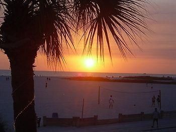 Beach Palms Hotel Redington Shores Esterno foto